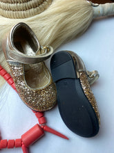 Load image into Gallery viewer, Party wear shoes
